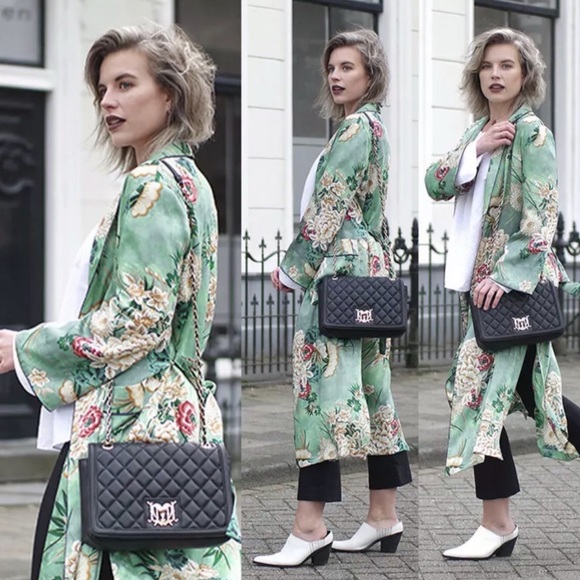 5 ⭐️ Rated Satin Kimono Cardigan Duster NWT Floral - Picture 5 of 9